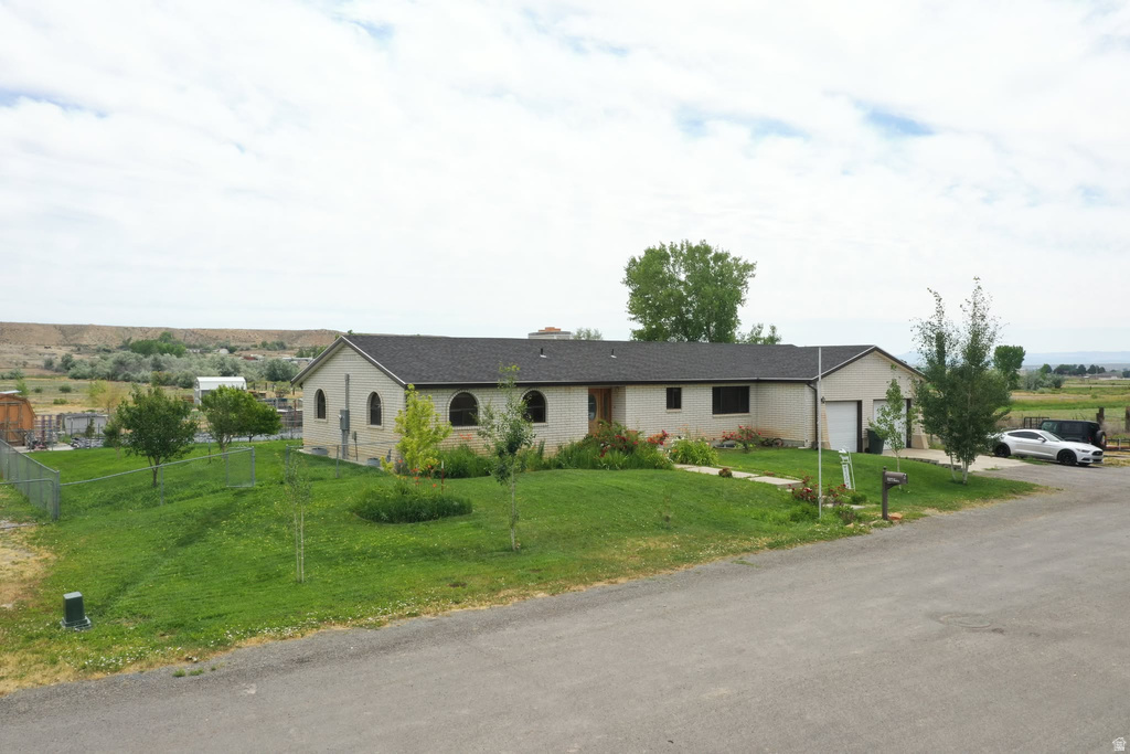1211 S 2030 E photo 2