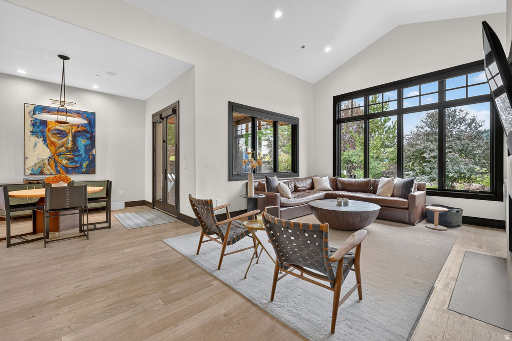 8855 JEREMY CT photo 4