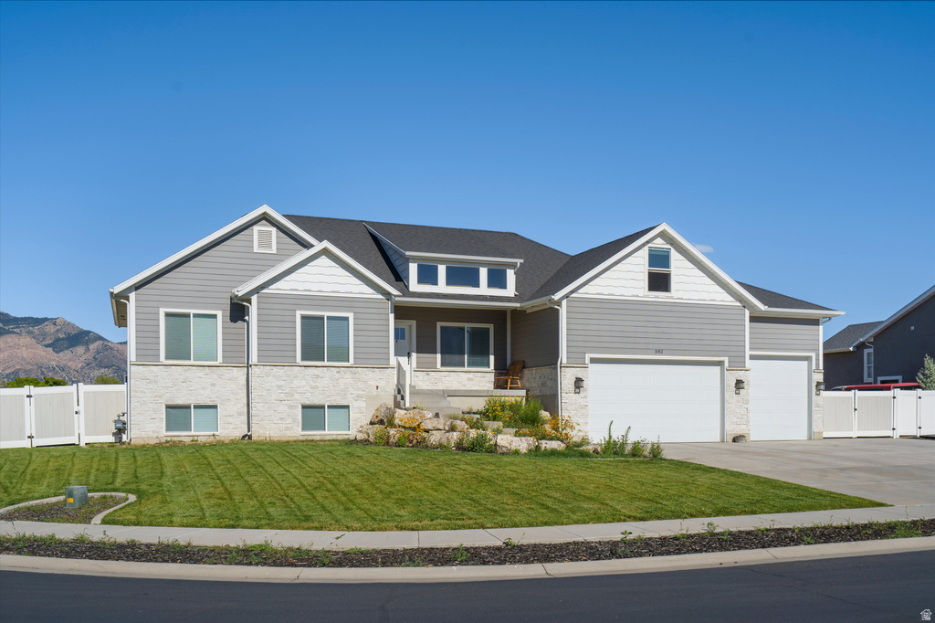 582 S 1800 W photo 3