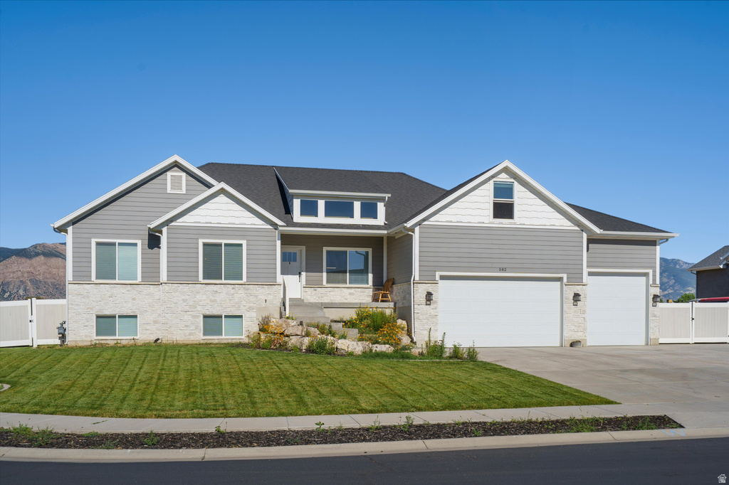 582 S 1800 W photo 2