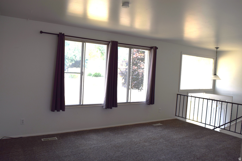 861 N 250 W photo 5