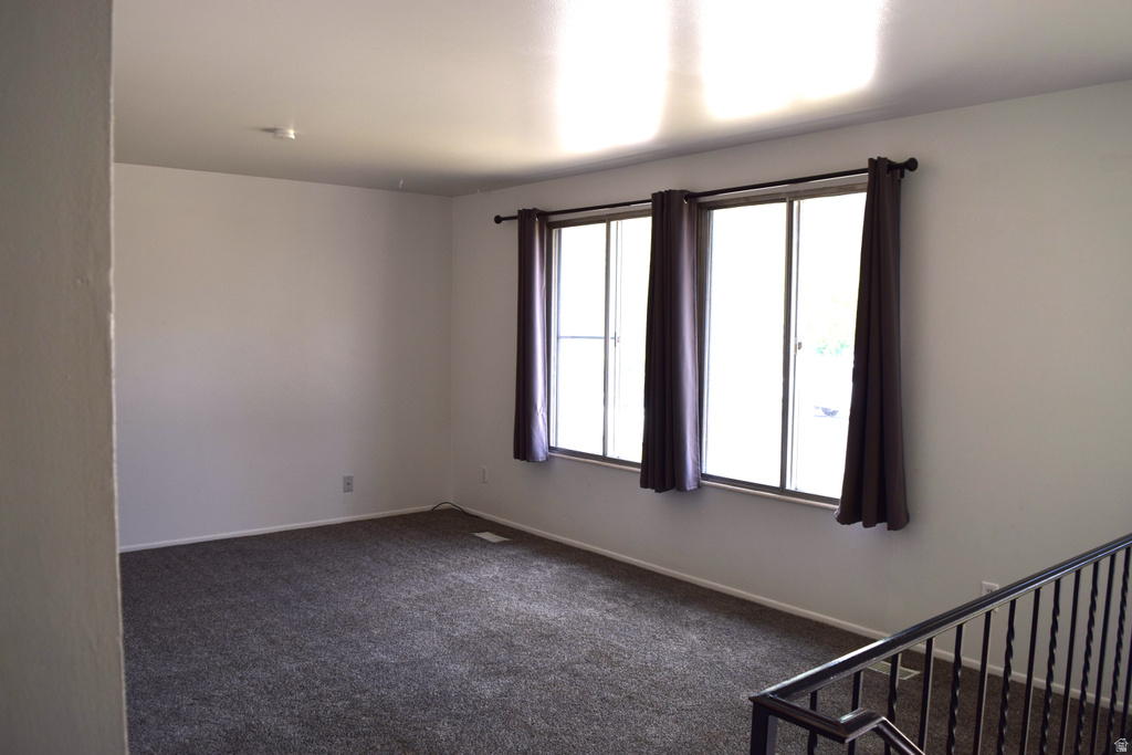 861 N 250 W photo 4