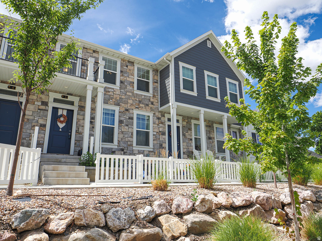 520 S ORCHARD E DR photo 4
