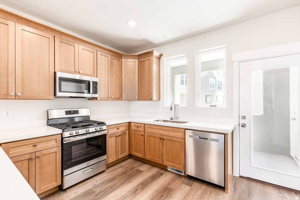 1062 S 2740 E photo 5