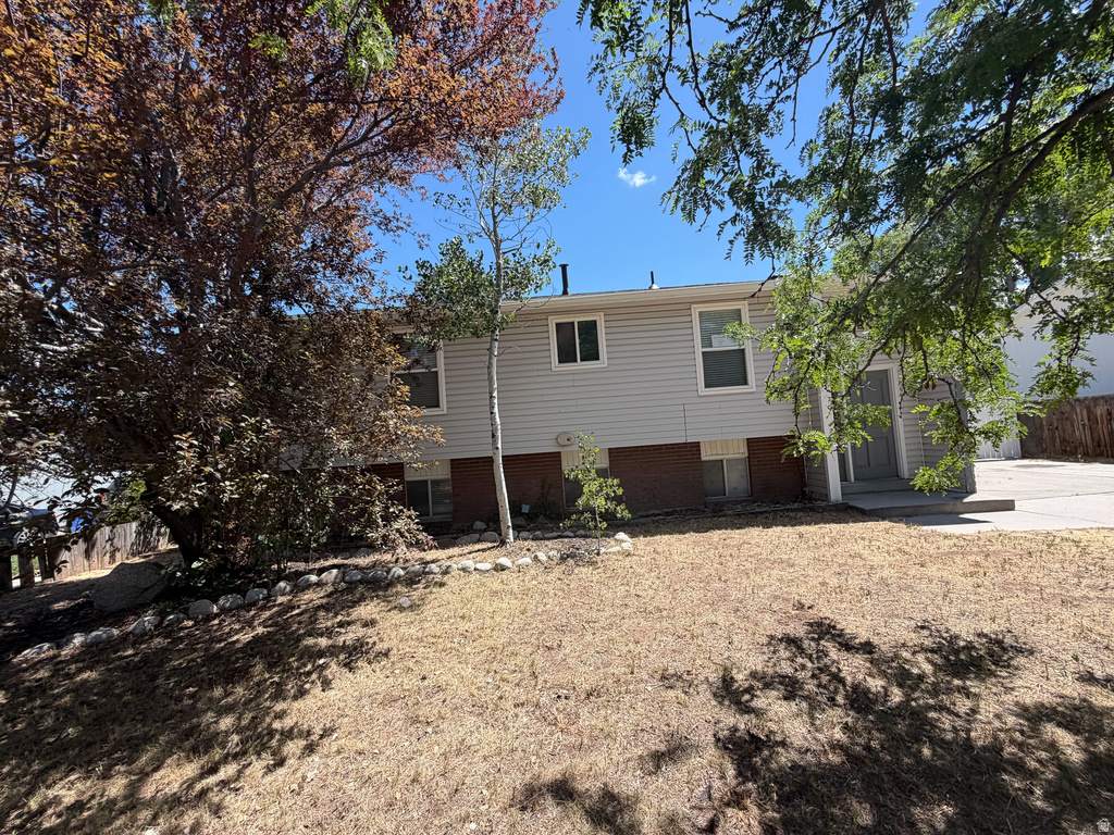 4557 W TWILIGHT S DR photo 2