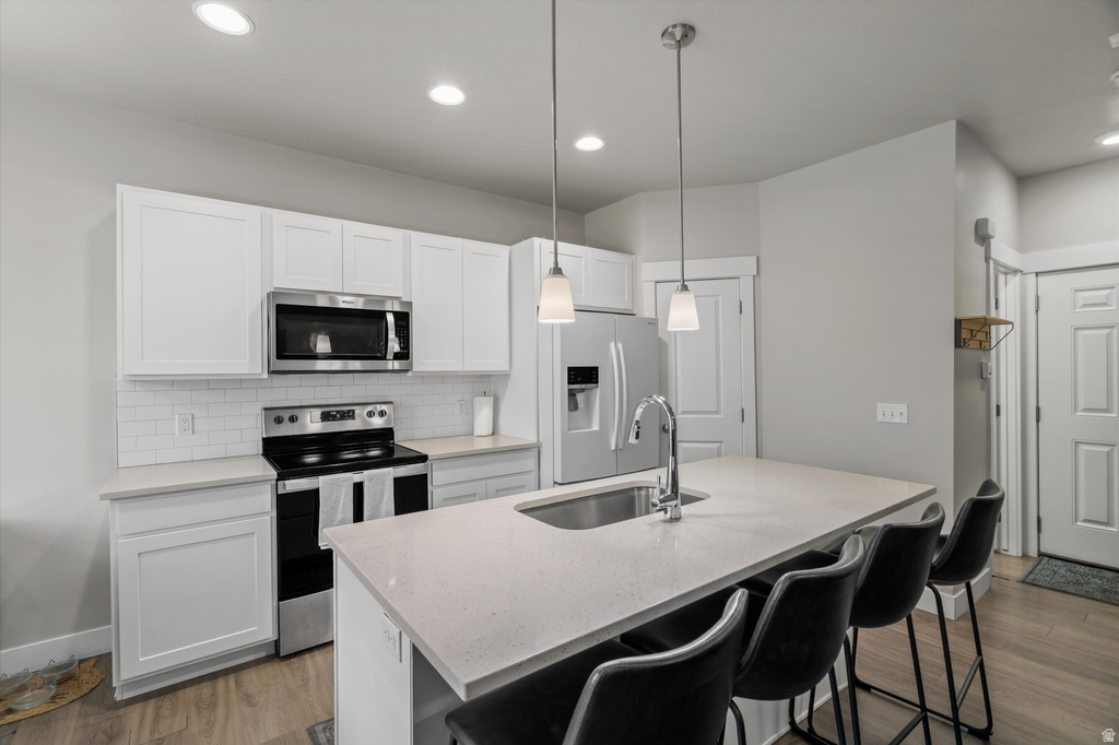 468 E LONDON WAY photo 3