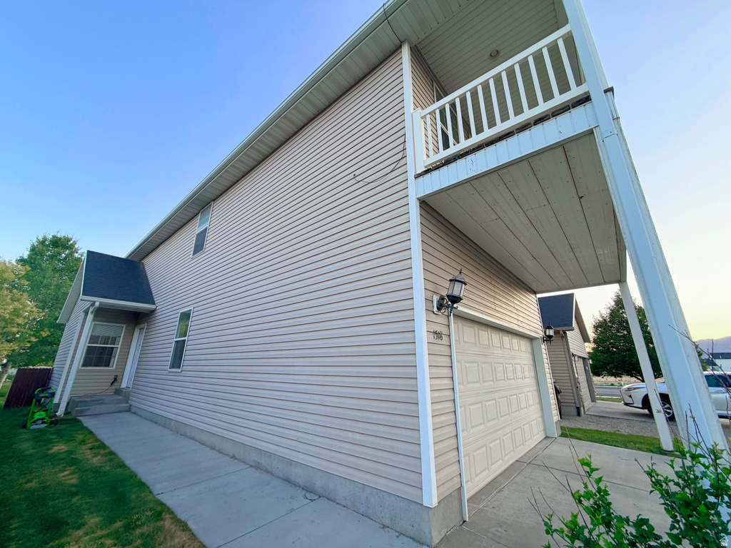 1518 E SHADOW DR photo 3