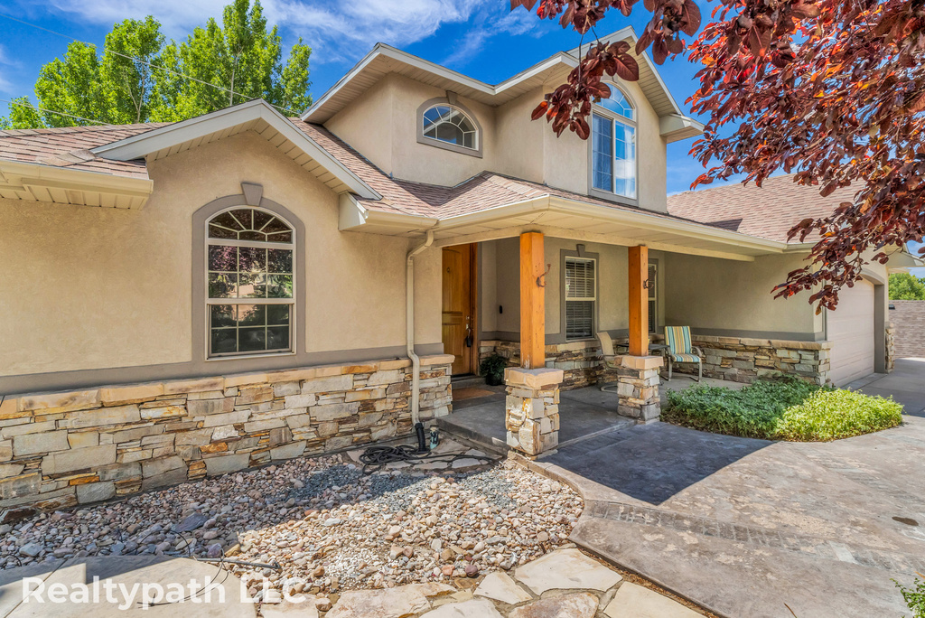 1062 E 1150 St N, Pleasant Grove, UT 84062