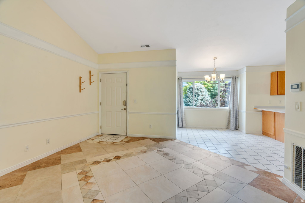 327 W 650 N photo 4