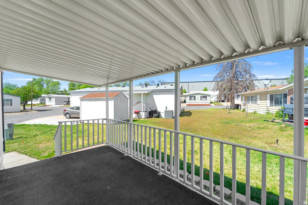 2600 N HILL FIELD RD photo 2