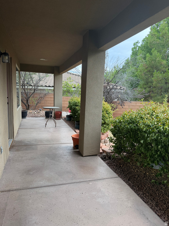 66 S 1300 W ST photo 3