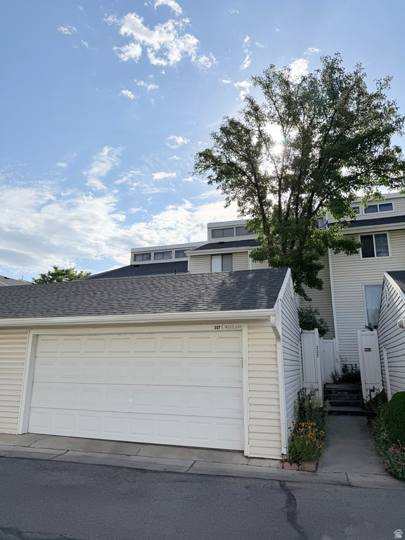 227 S WEST LN photo 3