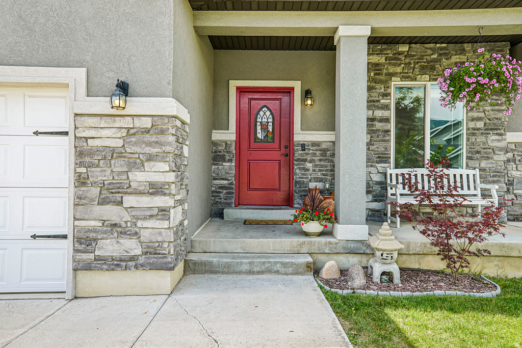 203 N 1900 W photo 2