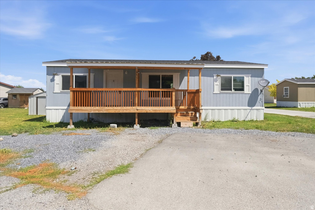 433 N 750 W photo 2