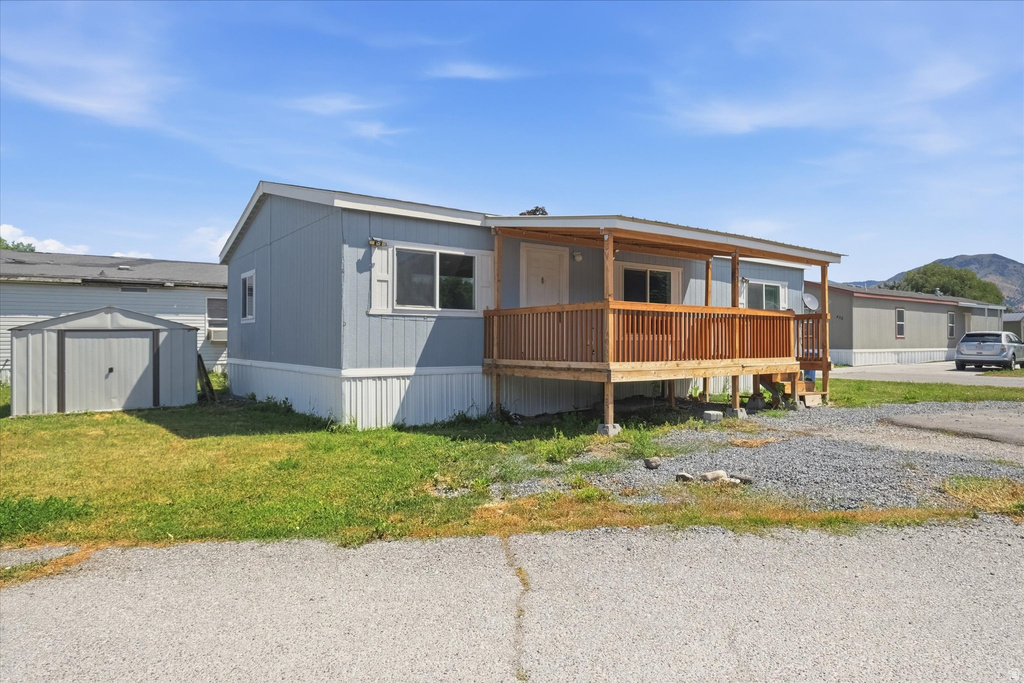 433 N 750 W photo 3