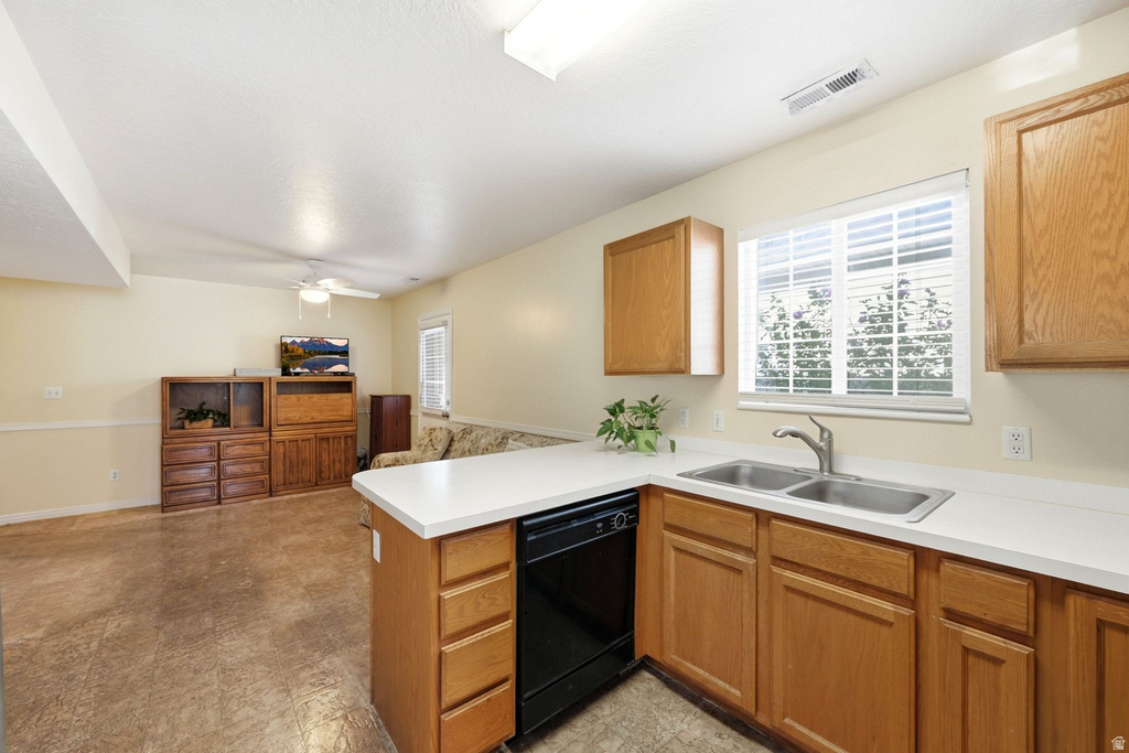 771 W 250 N photo 4