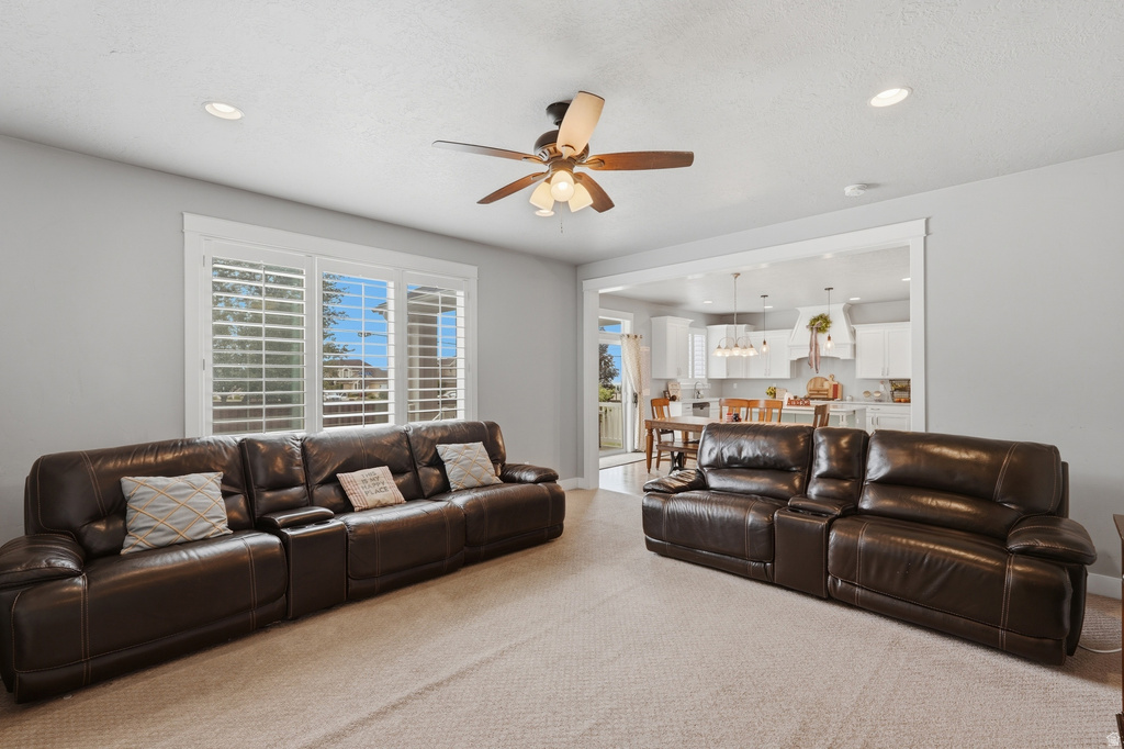 2030 E FOOTHILL WAY photo 4