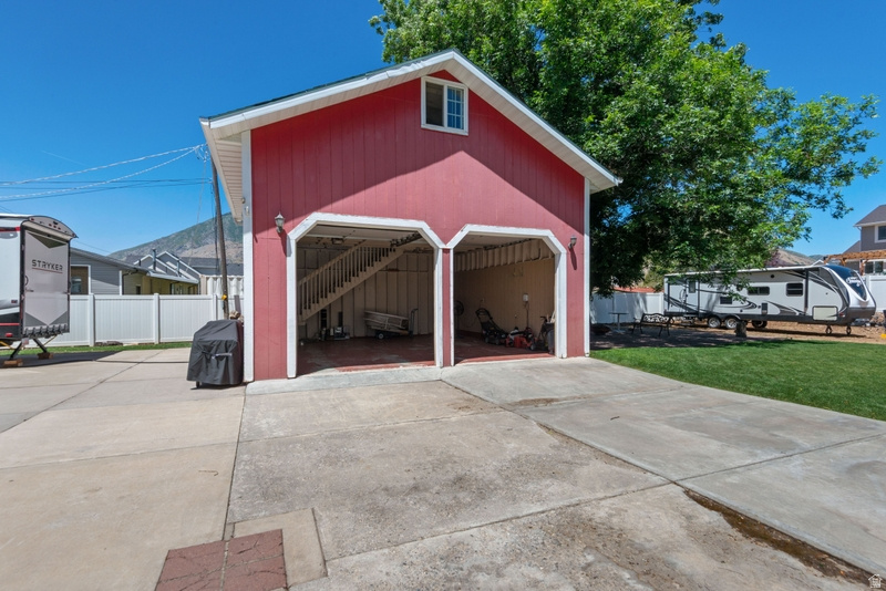 1214 N 300 W photo 5
