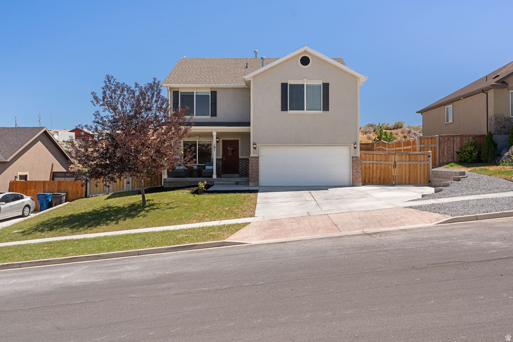 181 W CARACARA ST photo 2
