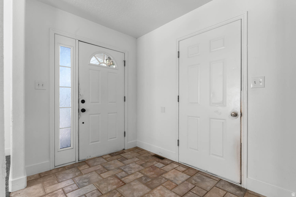 2401 W 360 N photo 5