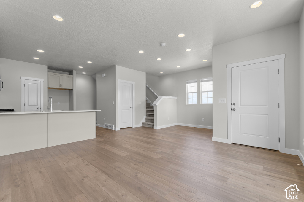8207 W MADISON PEAK WAY photo 3