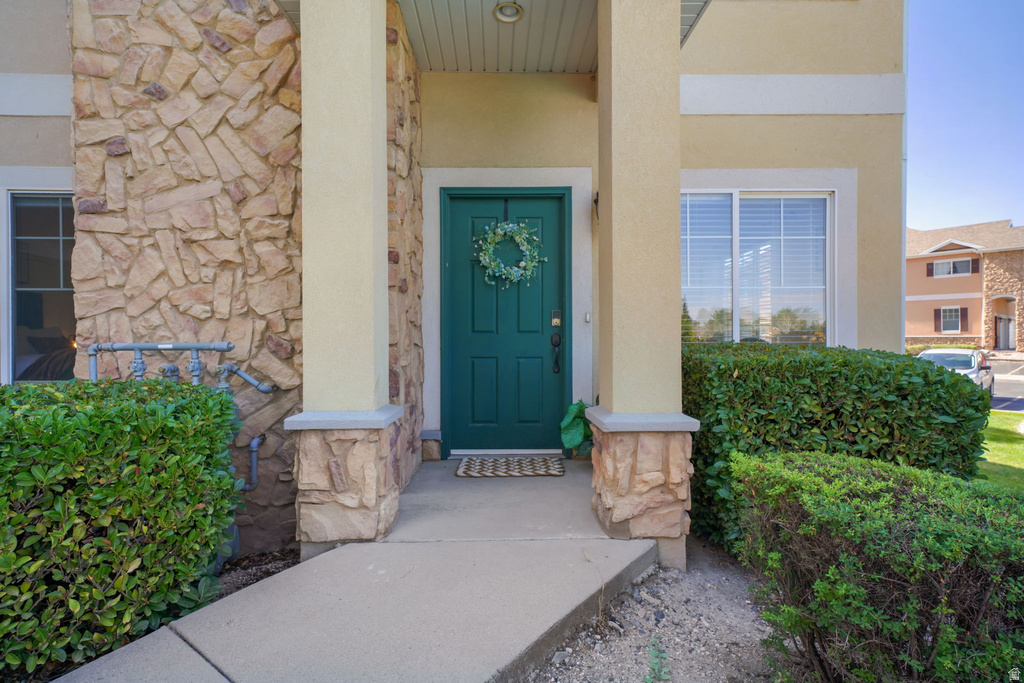 1068 CANYON MEADOW DRIVE photo 3