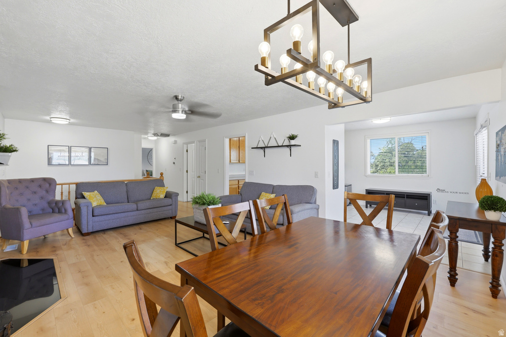 2312 E CINNABAR LN photo 5