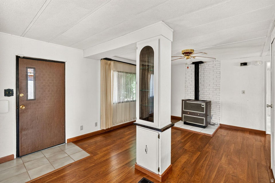 2055 W 1760 N photo 5