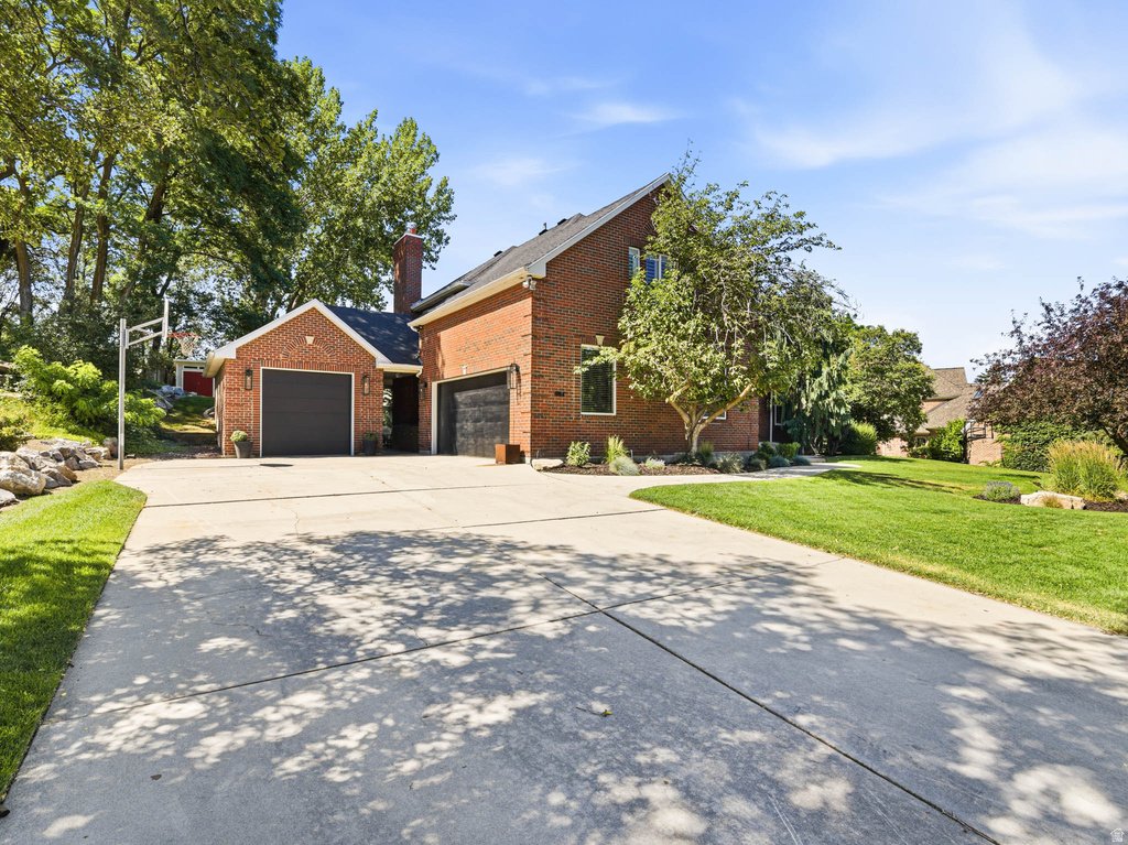 1894 E BEAR CREEK DR photo 3
