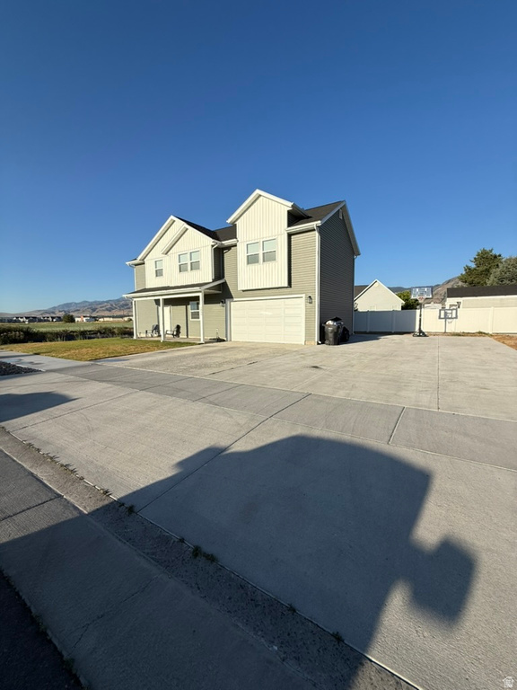 1886 N 250 W photo 3