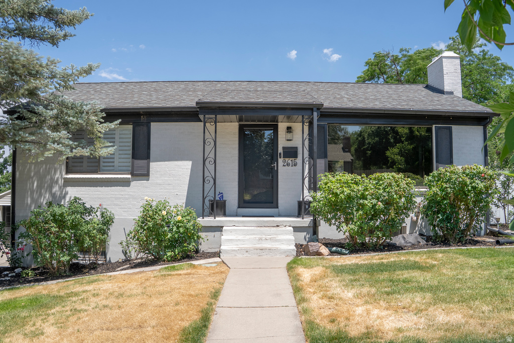 2615 E COMMONWEALTH AVE photo 4