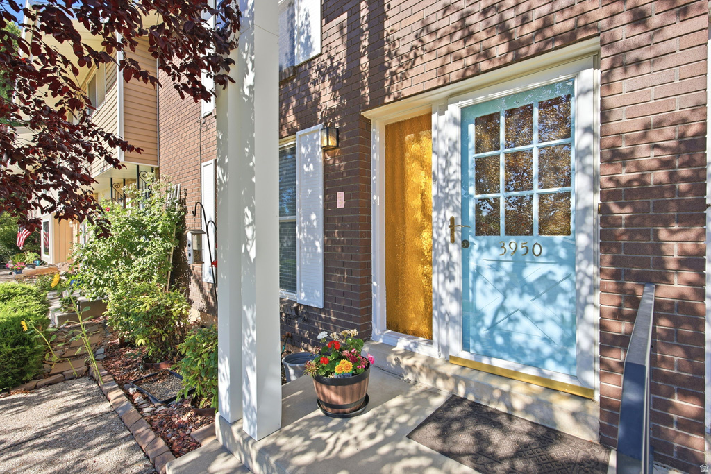 3950 GRAMERCY AVE photo 4