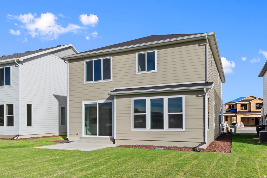 664 N 600 W photo 2