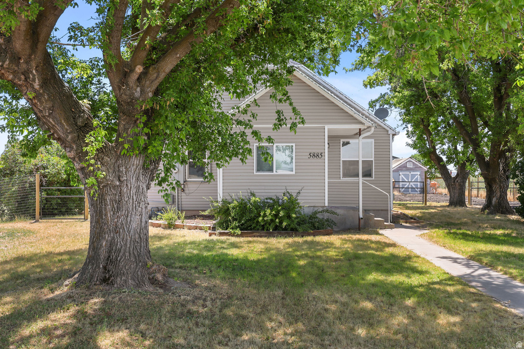 5885 W 8800 N photo 2