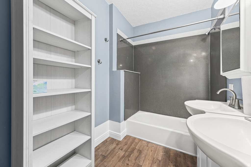 47 E MAIN photo 4