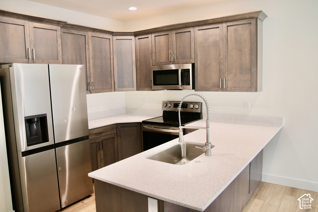 884 N GLEN EAGLE photo 2