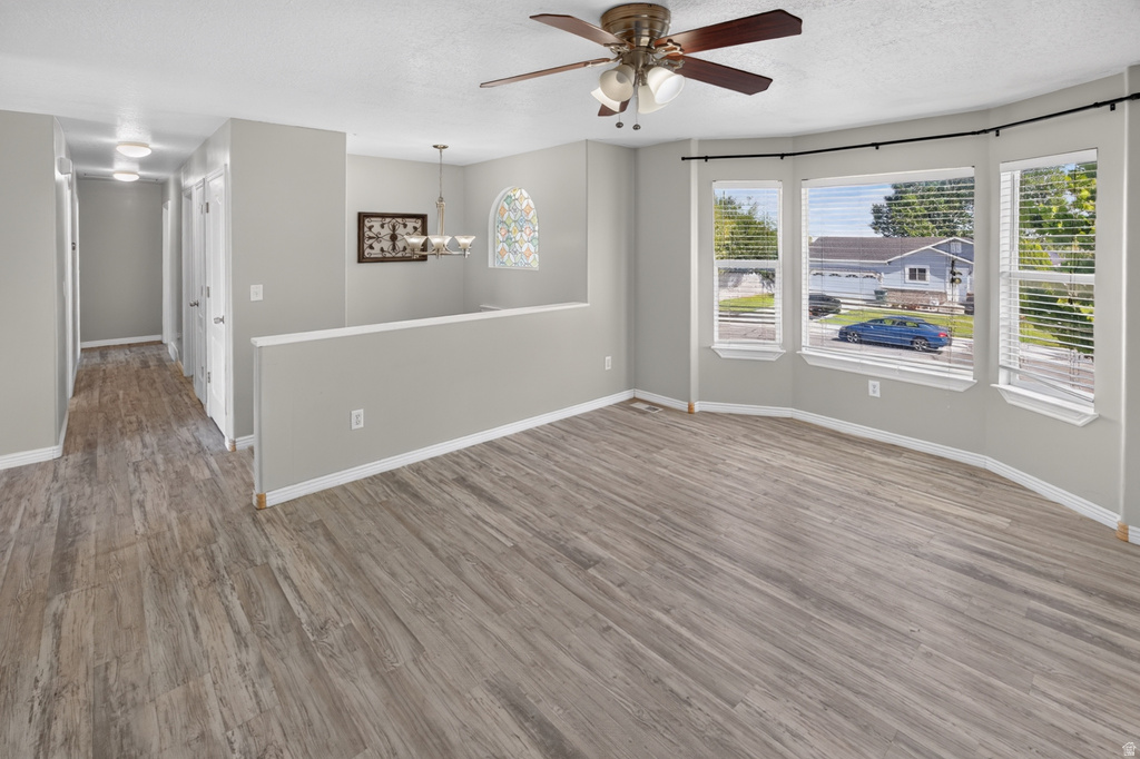 442 E LINDY N photo 5