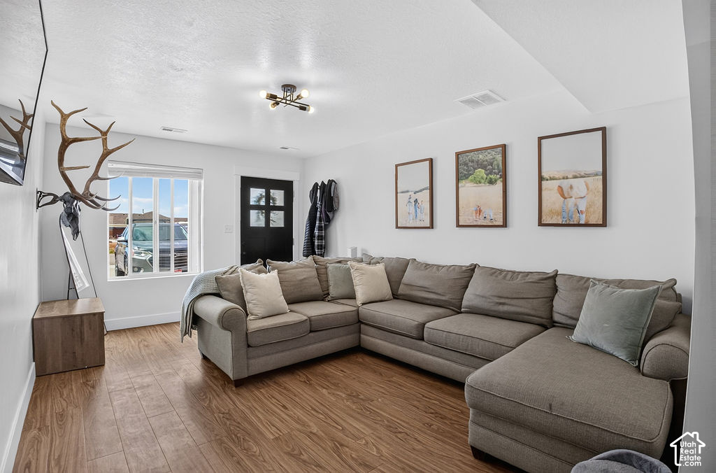 85 E LEGACY DR photo 3