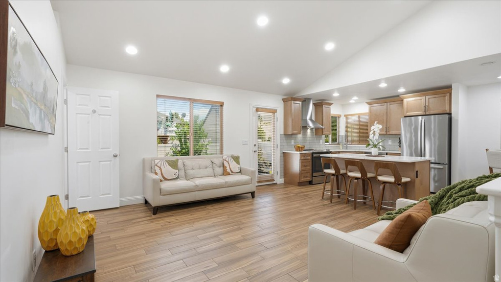 1912 N 2750 W photo 5