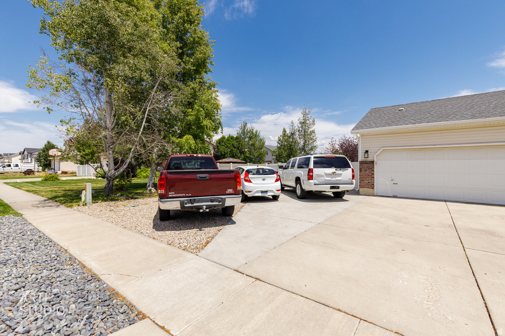 2373 S 2940 W photo 3