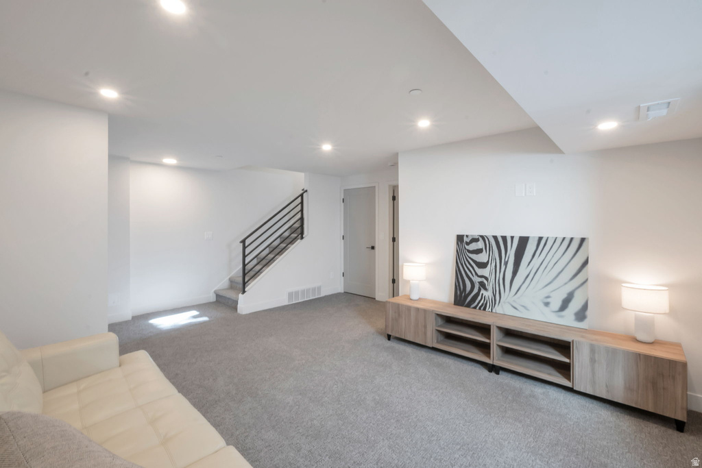 571 S Mcclelland St — photo 12