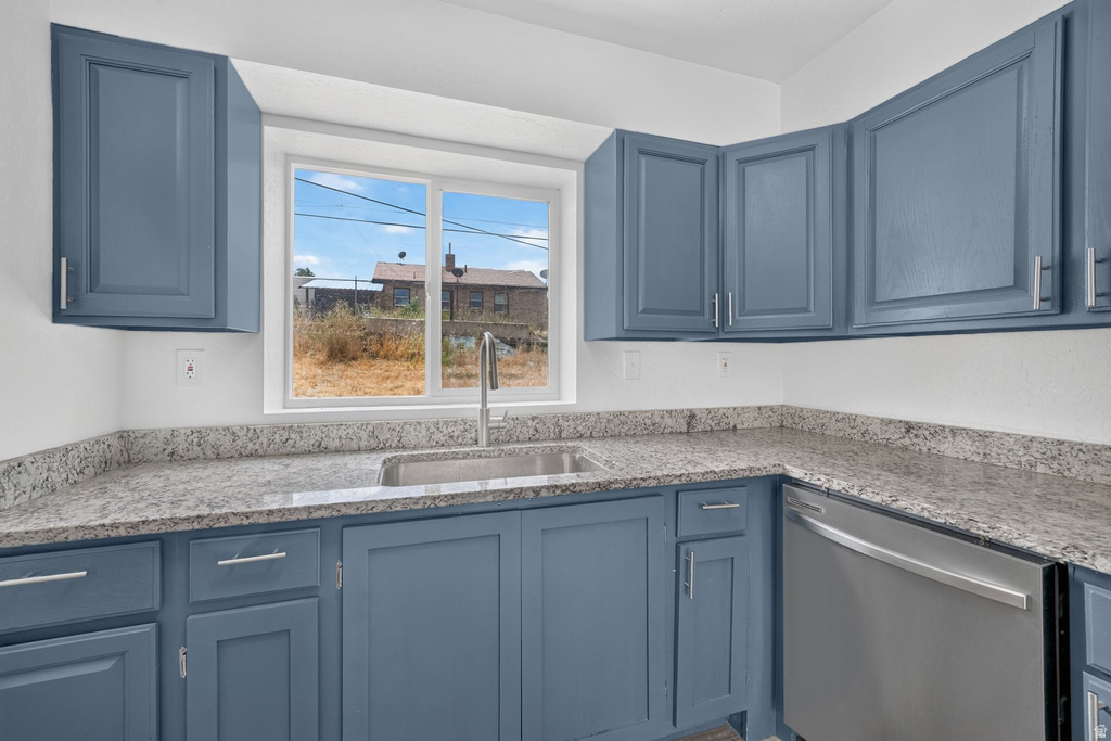 410 E HIGHLAND photo 5