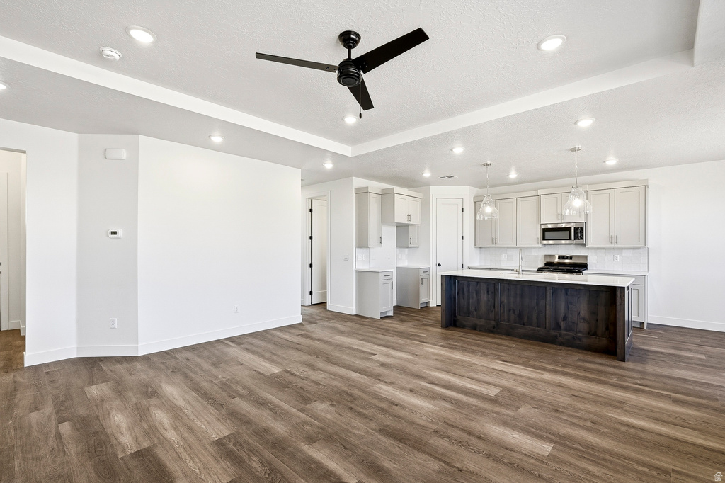 4923 N 10 E photo 3