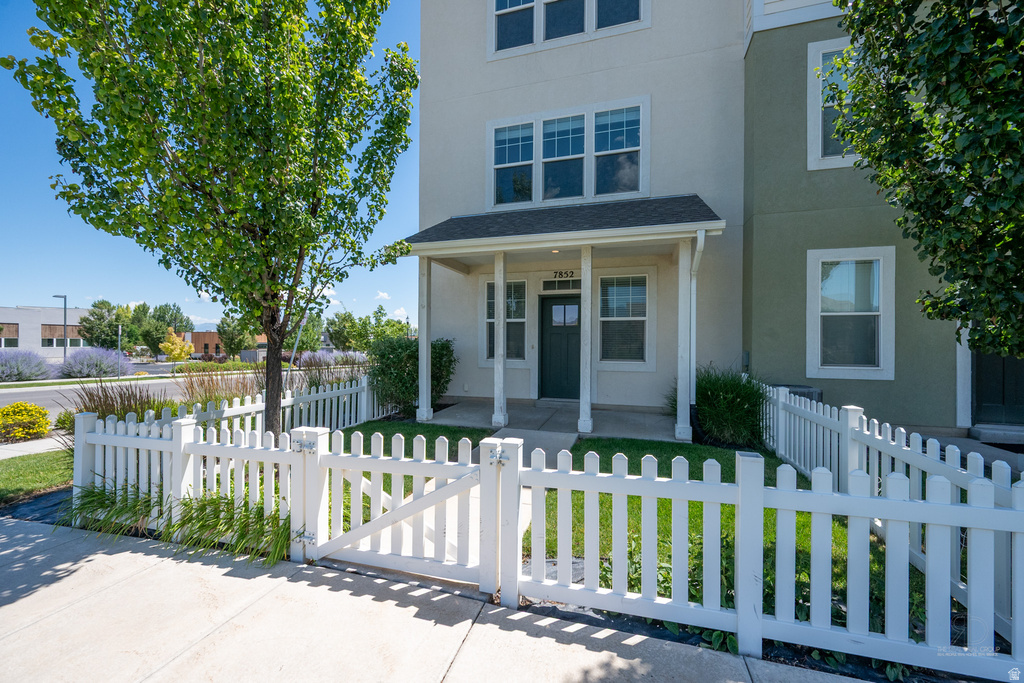 7852 S 5440 W photo 2