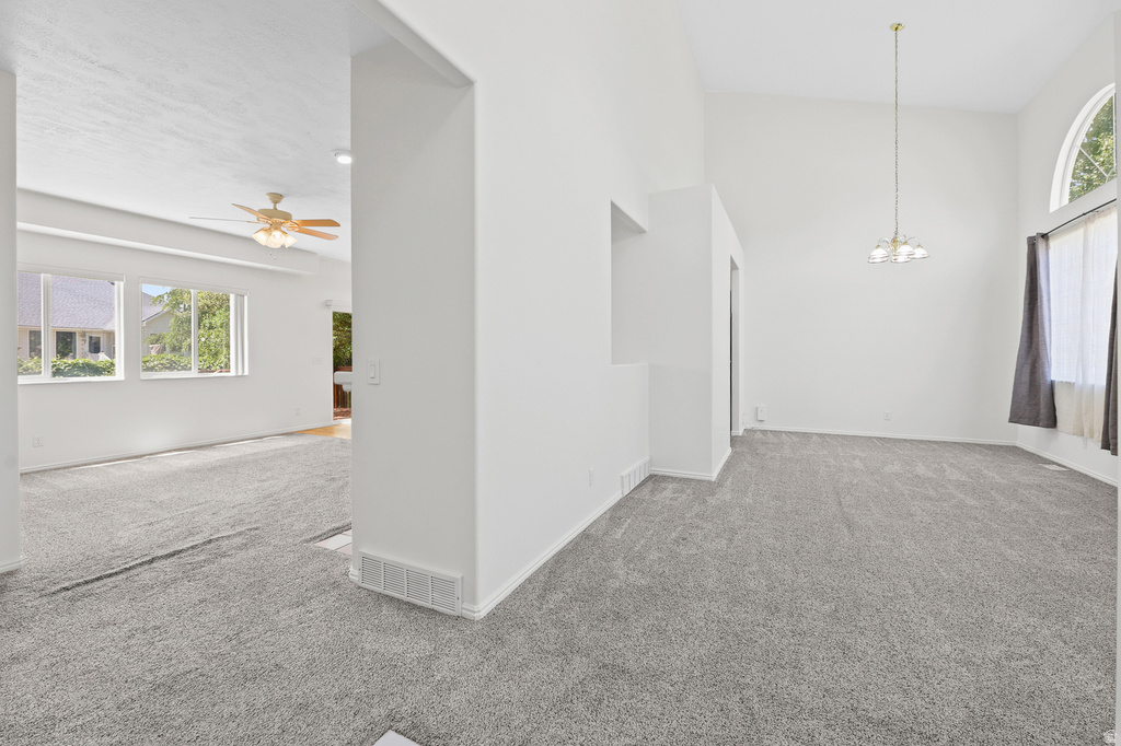 8784 S PEBBLECREEK RD photo 3