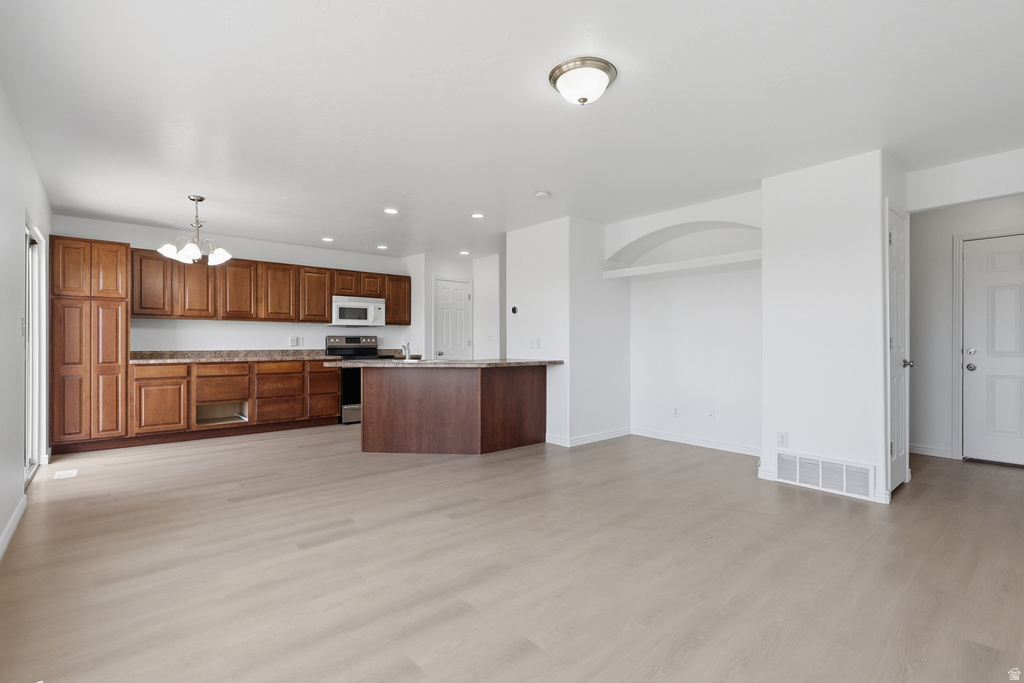 1219 FIREFLY DR photo 3