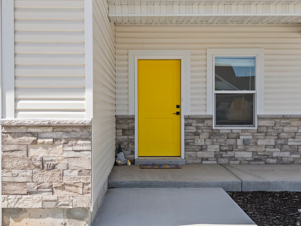702 E 675 S photo 2