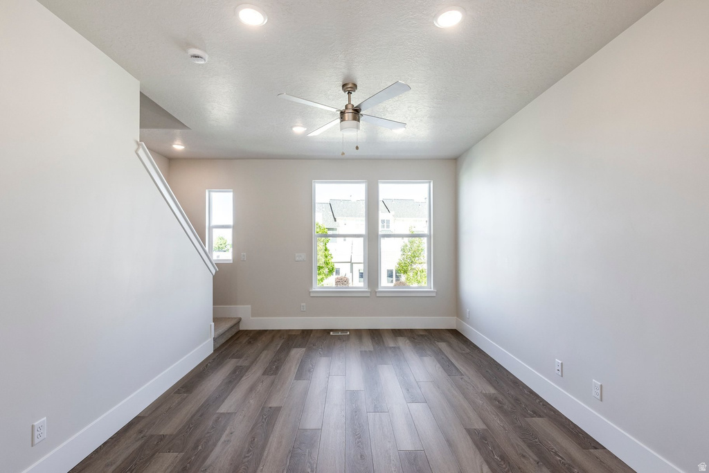 1054 S 2740 E photo 4