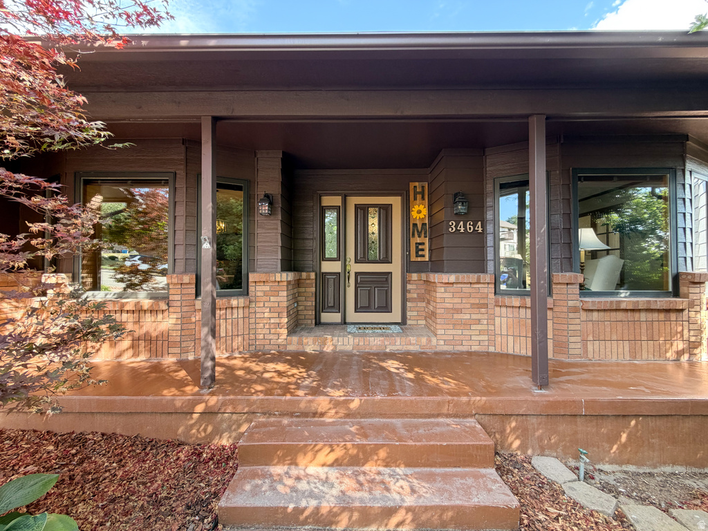 3464 N 500 E photo 2