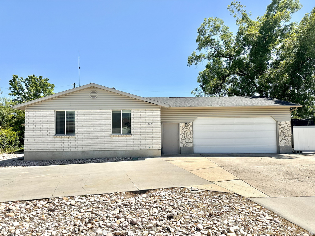 979 W 1700 N photo 4